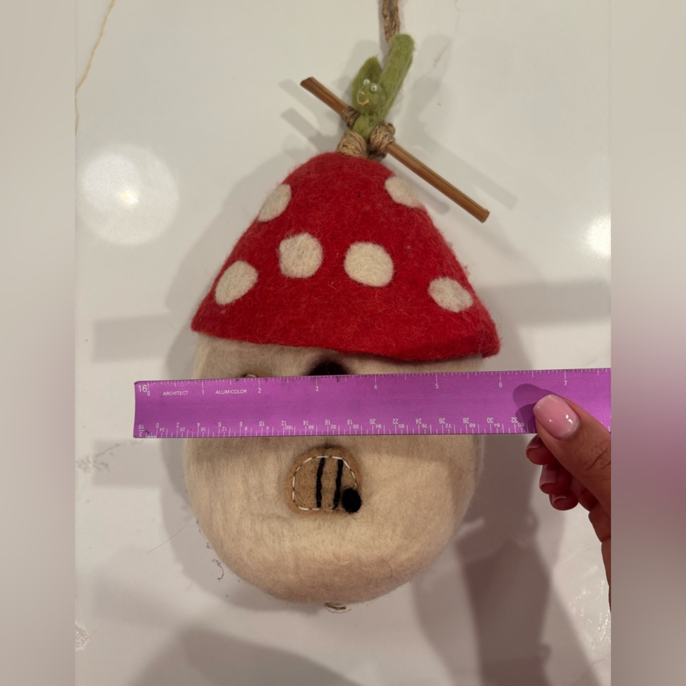 Felt mushroom birdhouse decor handmade woodland - Picture 4 of 8